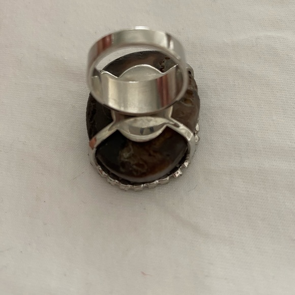 Sparkly rock statement ring - Picture 7 of 7